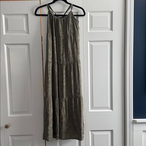 Maven Leaf Print Maxi Dress